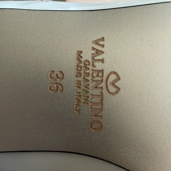 Valentino #5 ,new ,white , - Picture 4 of 8
